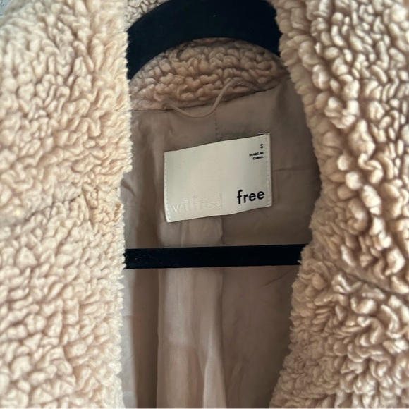 Aritzia Wilfred Free Sz S The Teddy Cocoon Cozy Tan Relaxed Coat - Picture 9 of 12